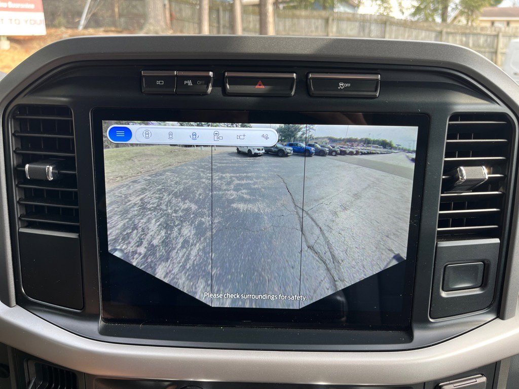 Used 2022 Ford F150 Lightning XLT image 26