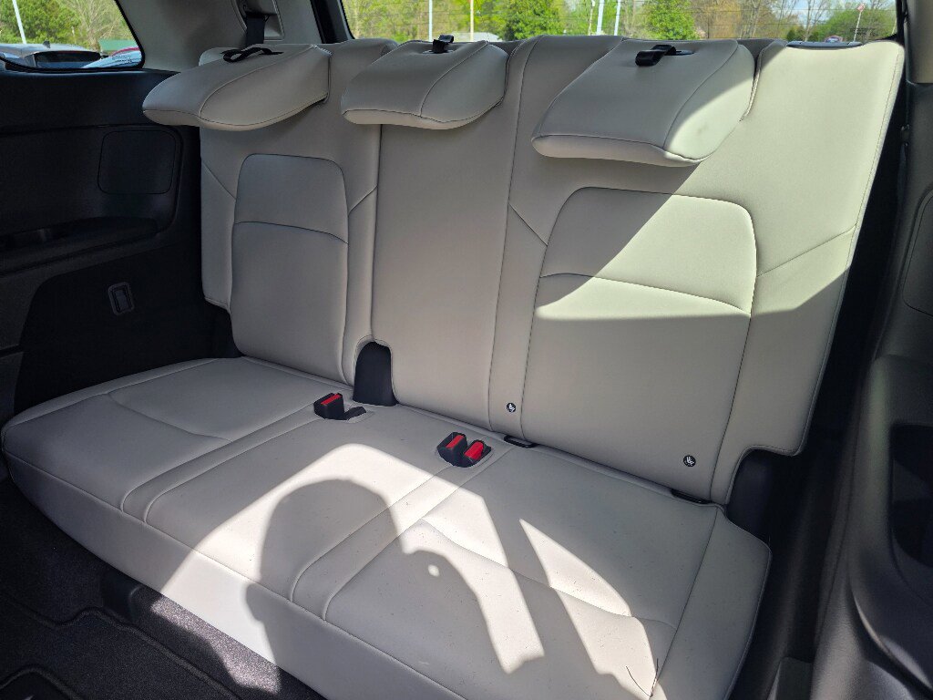 New 2026 Nissan Pathfinder SL image 17