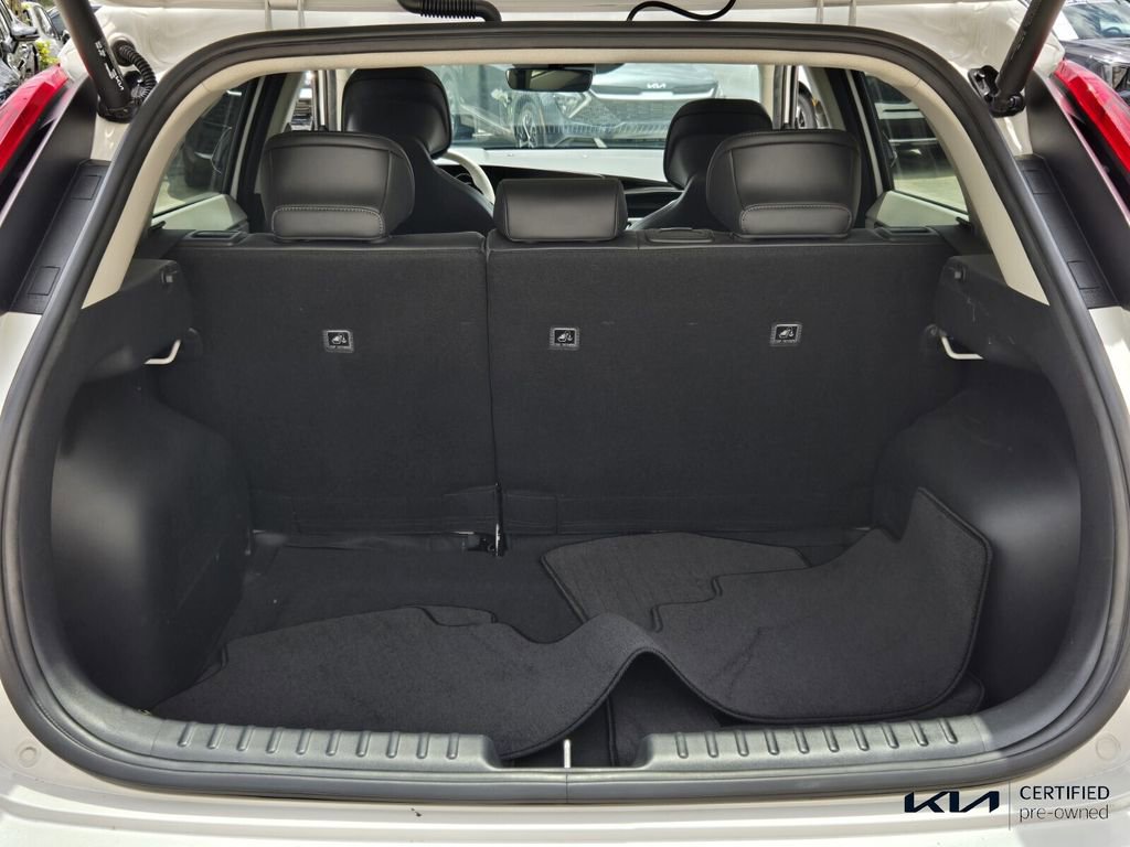 Certified 2023 Kia Niro Wave FWD image 14