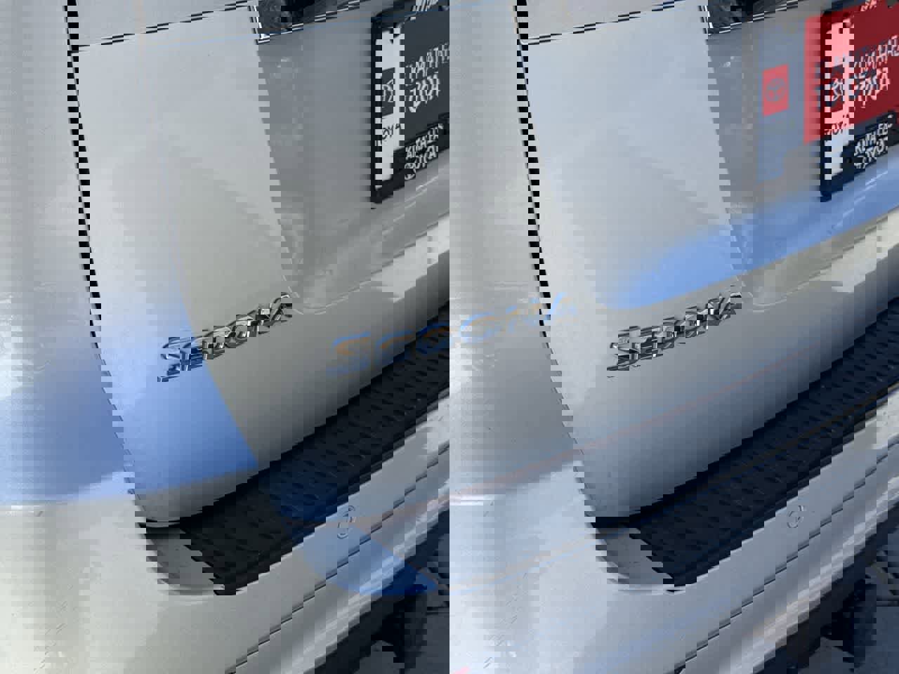 Used 2016 Kia Sedona EX image 9