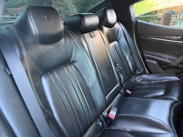 Used 2015 Maserati Ghibli RWD image 10