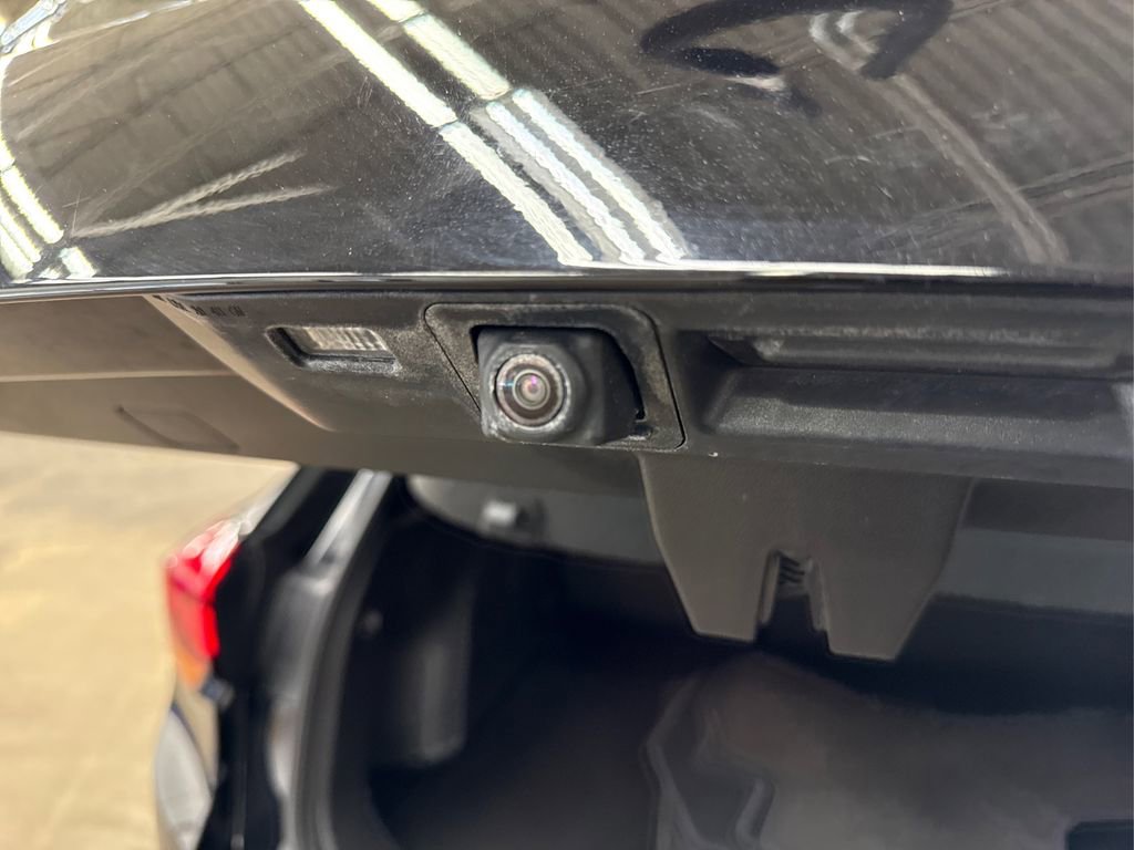 Used 2023 Buick Encore GX Select image 15