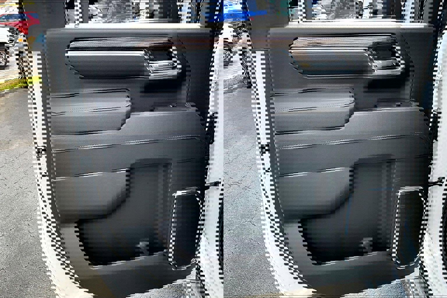 Certified 2025 Chevrolet Silverado 2500 LT w/ Convenience Package image 12