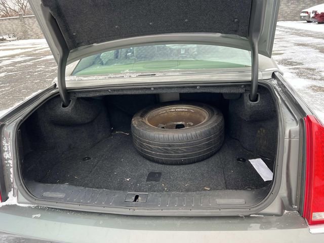 Used 2006 Cadillac DTS w/ Trunk Convenience Package image 12