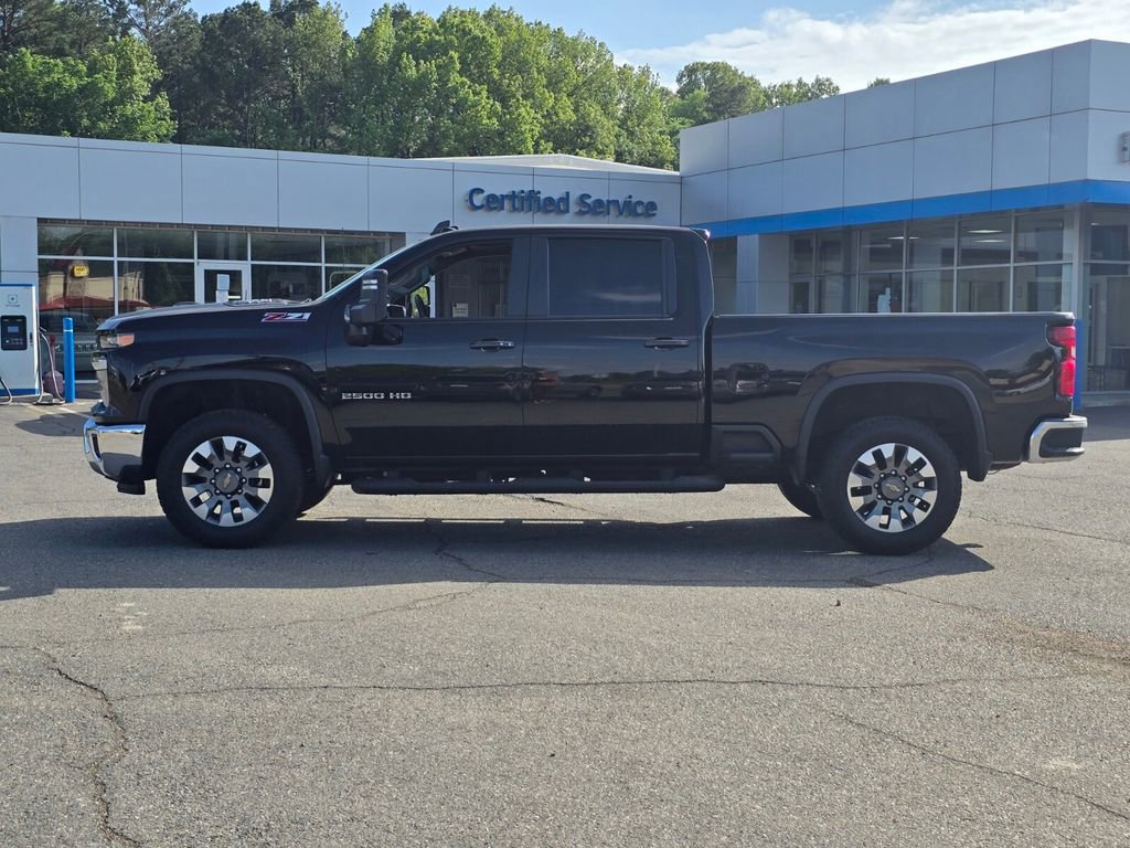 Used 2026 Chevrolet Silverado 2500 LT w/ Safety Package AWD/4WD image 3