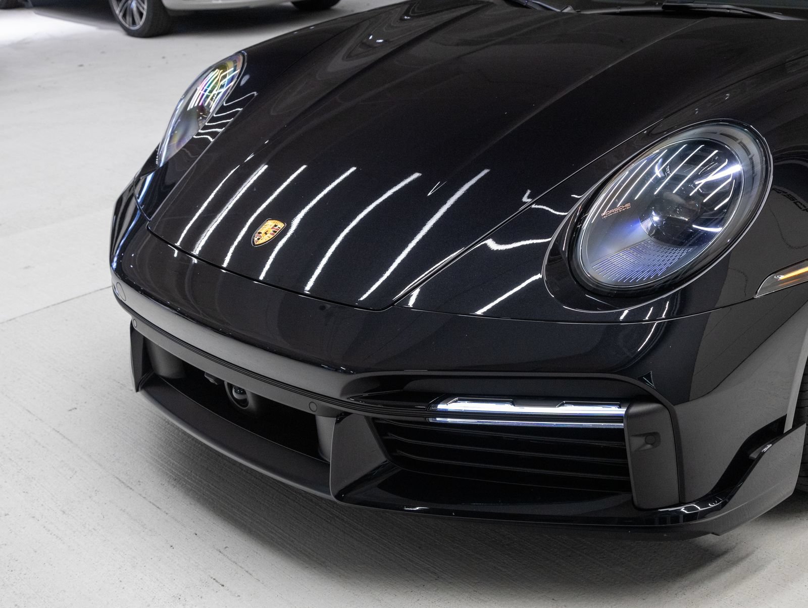 Certified 2025 Porsche 911 Turbo S AWD/4WD image 36