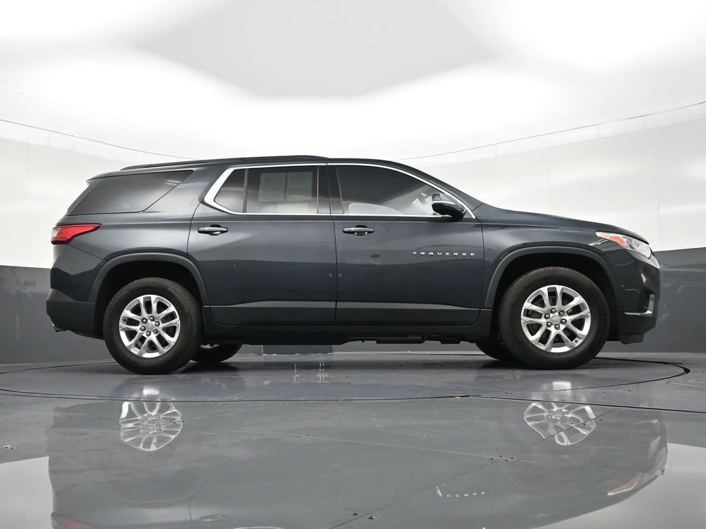 Used 2020 Chevrolet Traverse LT image 29