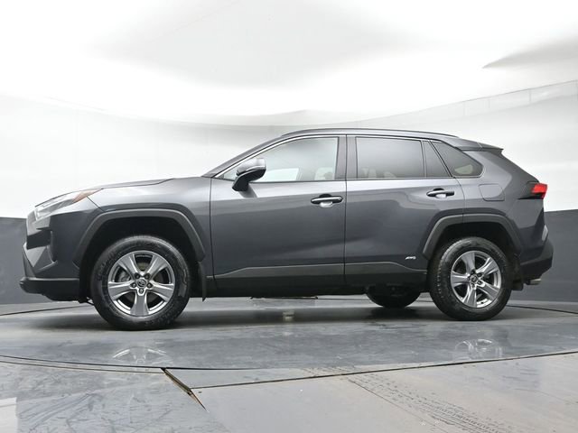 Certified 2025 Toyota RAV4 LE AWD/4WD image 26