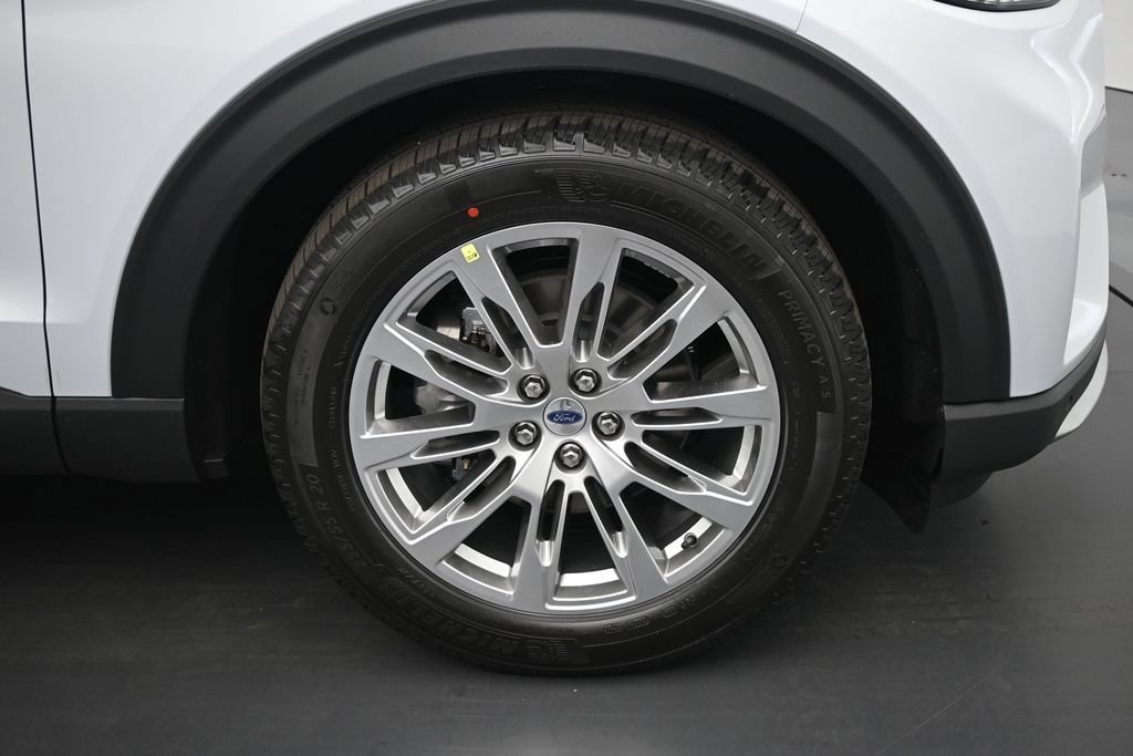 New 2026 Ford Explorer Platinum RWD image 26