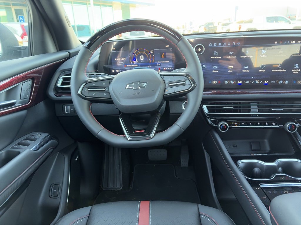 Used 2025 Chevrolet Traverse RS image 14