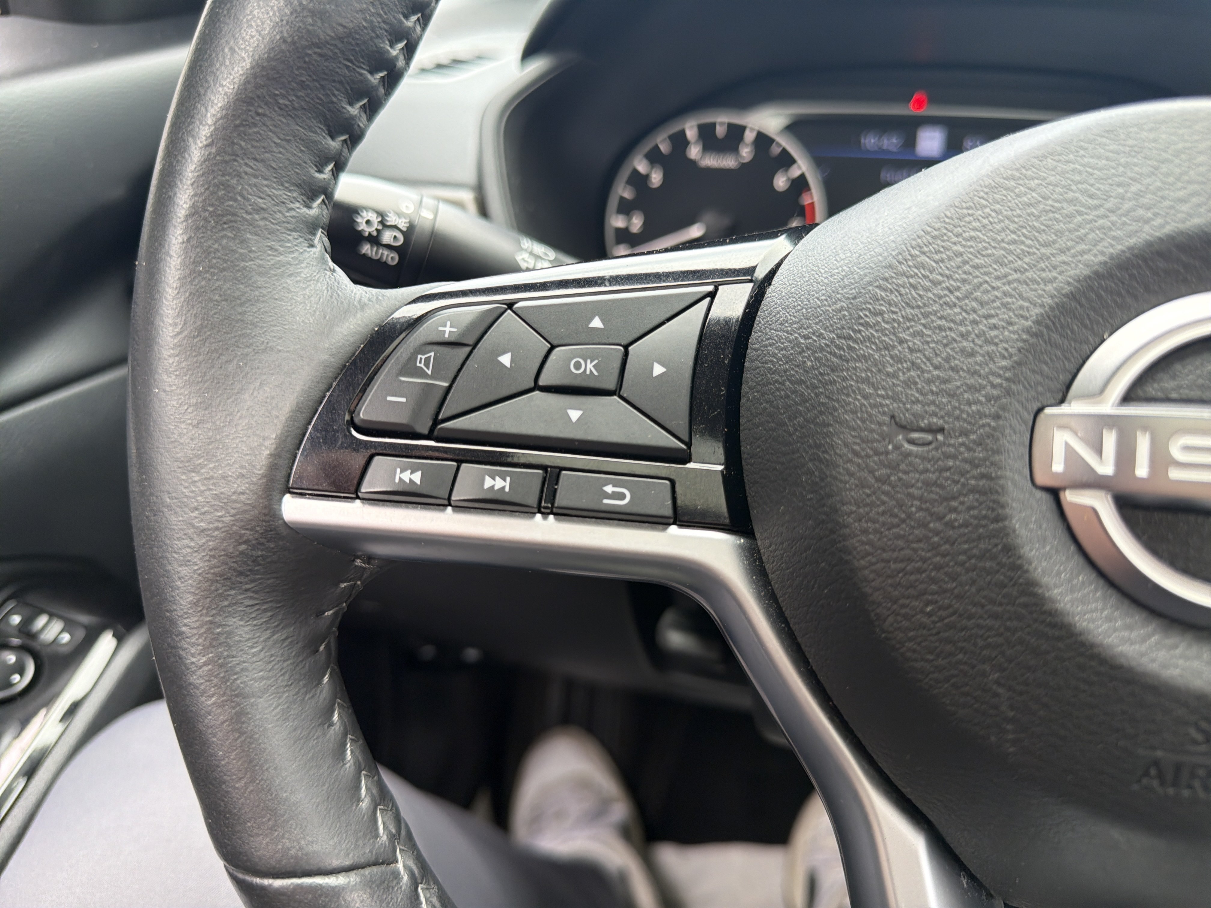 Used 2023 Nissan Altima 2.5 SL AWD/4WD image 18