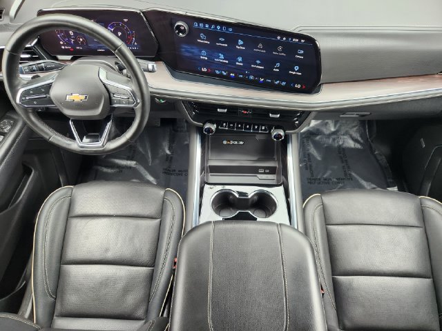 Used 2025 Chevrolet Suburban Premier AWD/4WD image 27