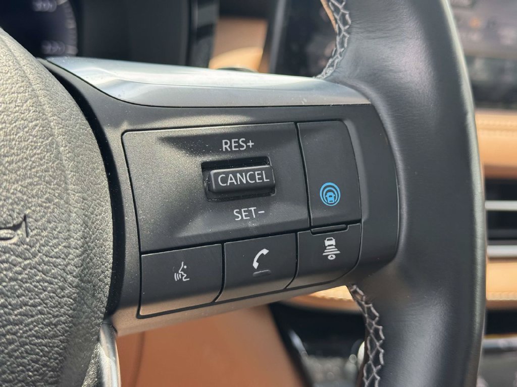 Used 2023 INFINITI QX60 Sensory w/ Cargo Package AWD/4WD image 22