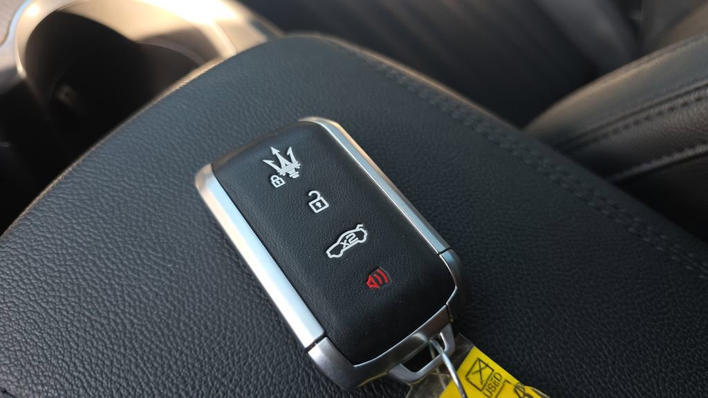 Used 2023 Maserati Grecale GT AWD/4WD image 27