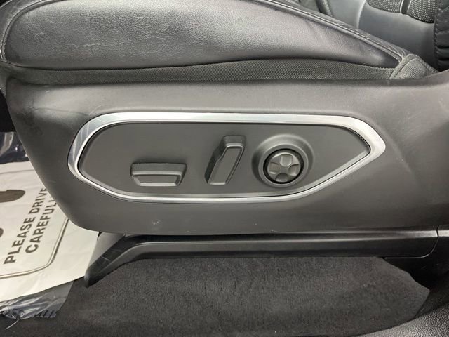 Used 2024 Jeep Wagoneer Series II w/ Flexible Seating Group image 32