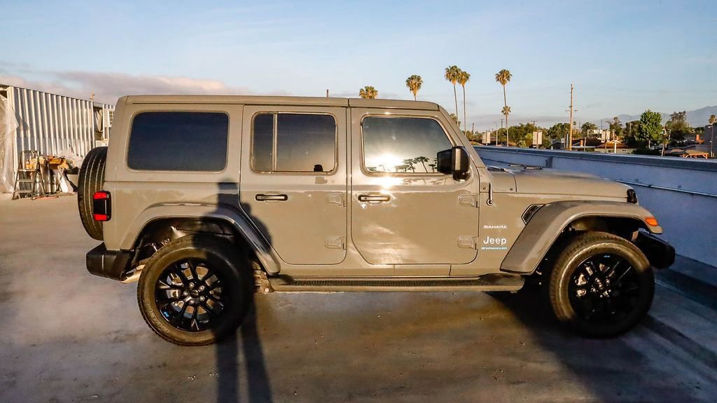 Used 2023 Jeep Wrangler Unlimited Sahara w/ Cold Weather Group AWD/4WD image 13