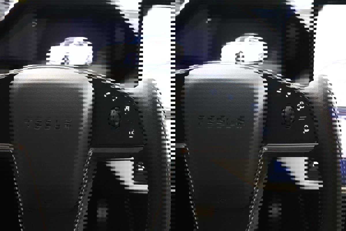 Used 2021 Tesla Model S Plaid AWD/4WD image 25