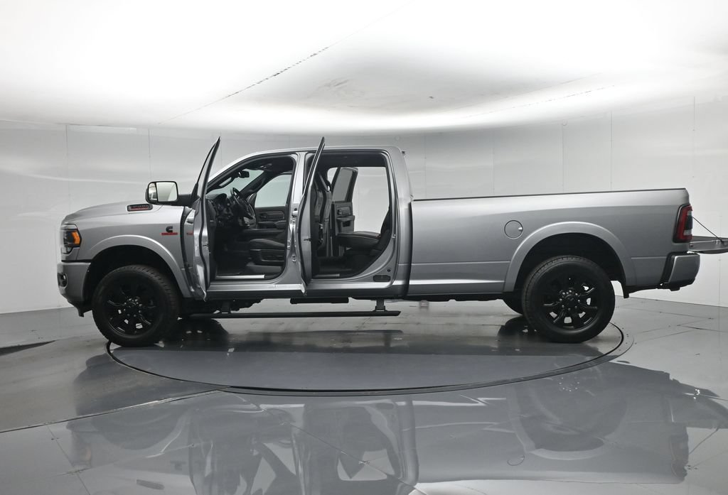Used 2022 RAM 3500 Limited w/ Night Edition AWD/4WD image 40