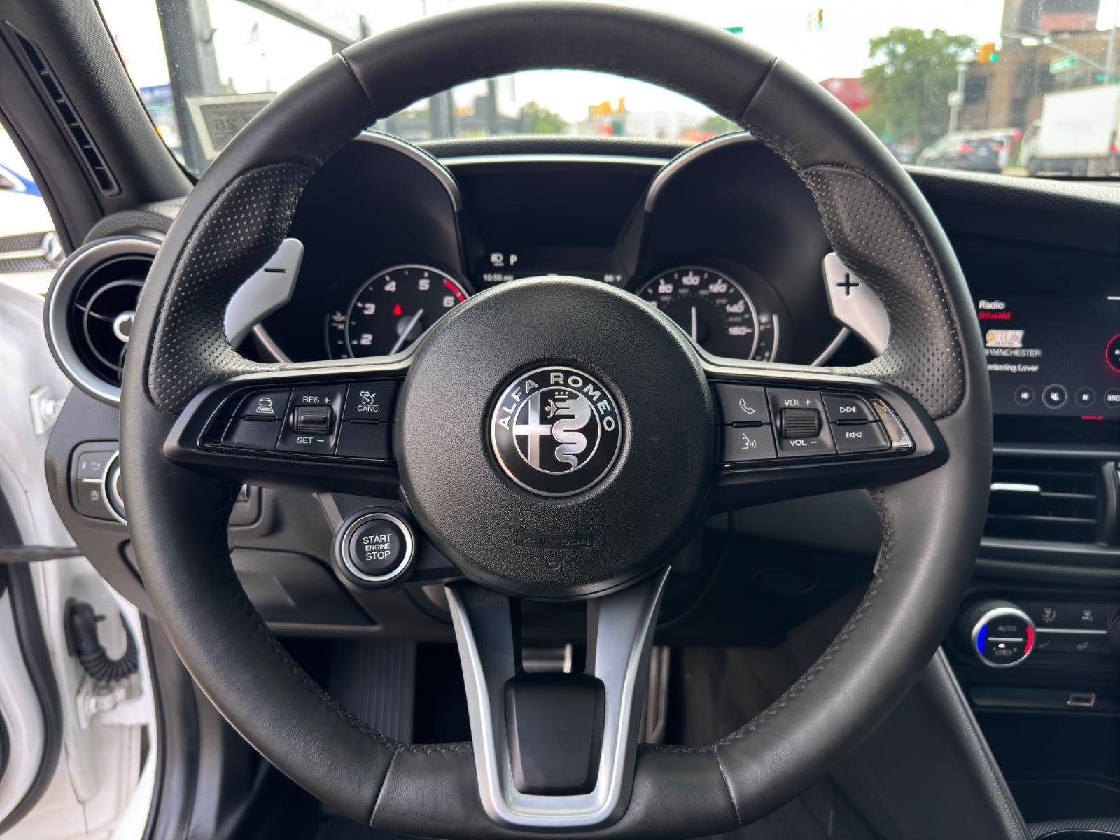 Used 2023 Alfa Romeo Giulia Veloce image 16