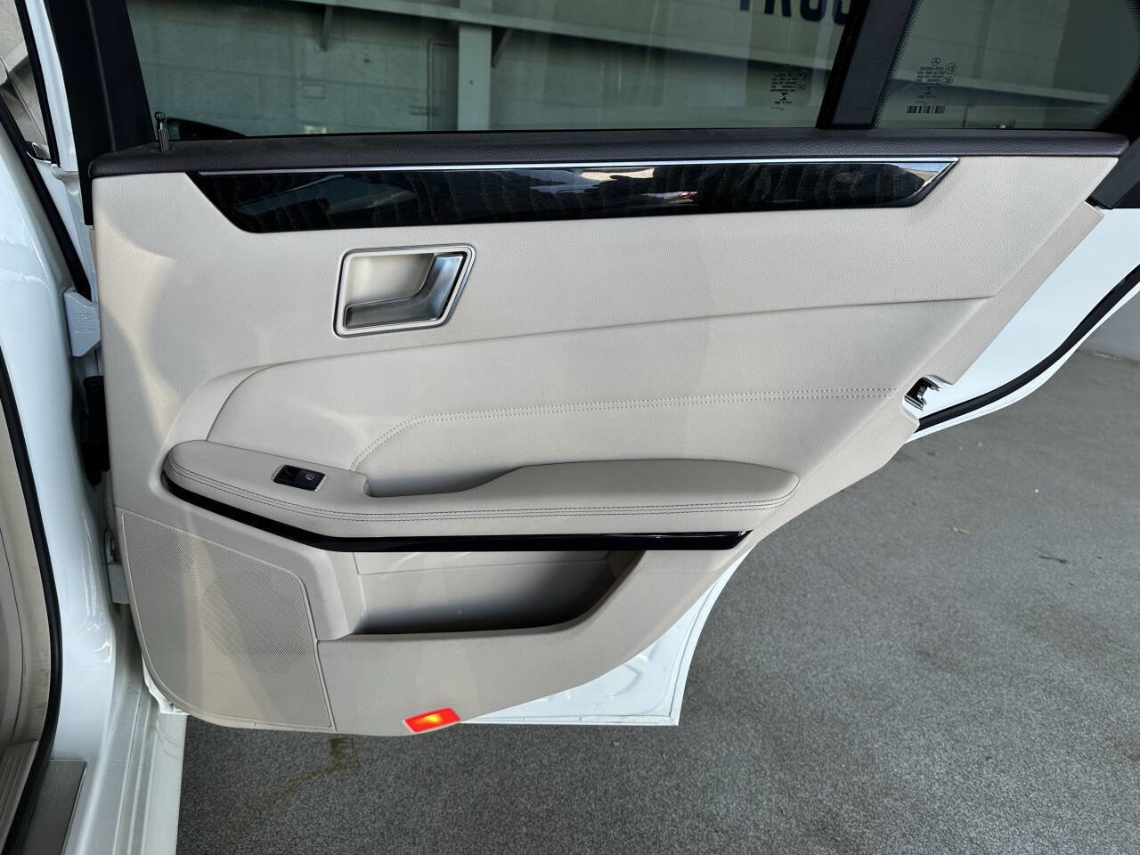 Used 2015 Mercedes-Benz E 350 Sedan image 21