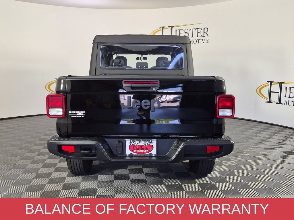 Used 2025 Jeep Gladiator Sport AWD/4WD image 5