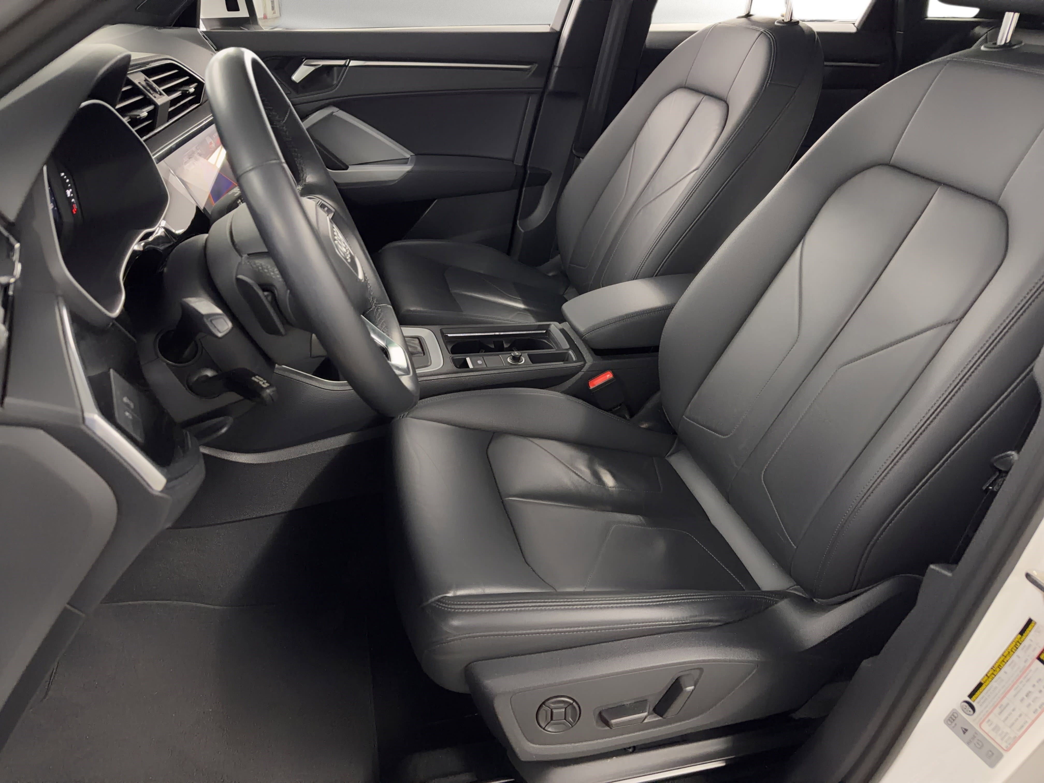 Certified 2023 Audi Q3 2.0T Premium AWD/4WD image 5