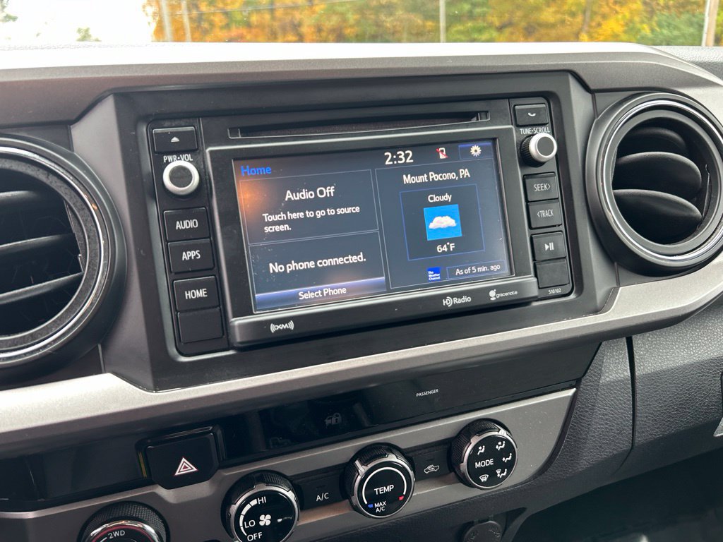 Used 2017 Toyota Tacoma SR5 AWD/4WD image 18
