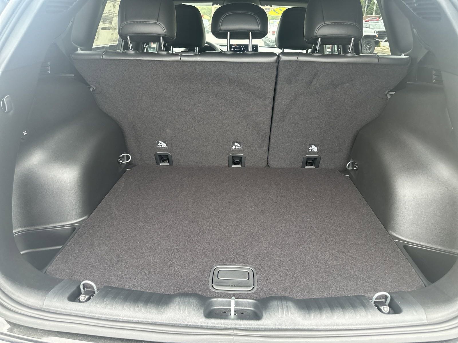 Used 2023 Jeep Compass Limited image 21