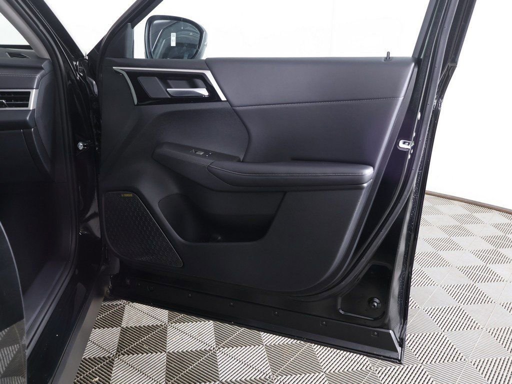 New 2026 Mitsubishi Outlander SE image 29