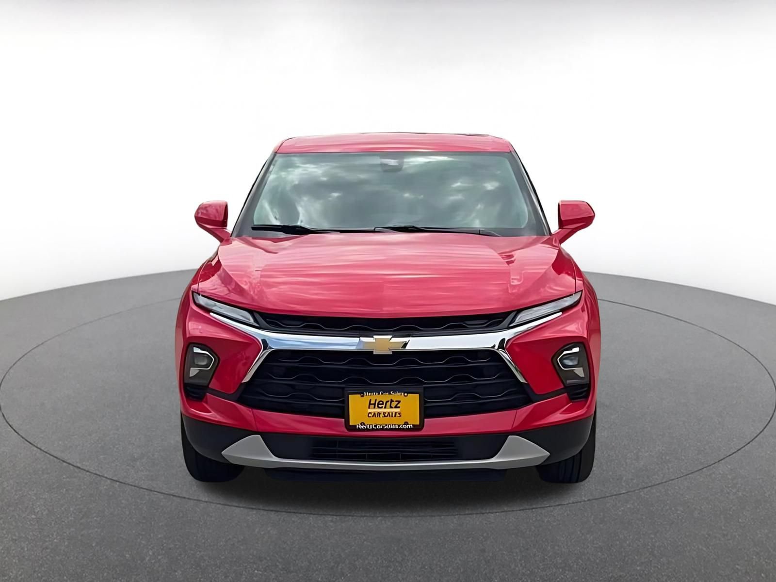 Used 2025 Chevrolet Blazer LT FWD image 4