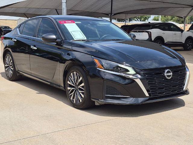 Certified 2025 Nissan Altima 2.5 SV FWD image 12