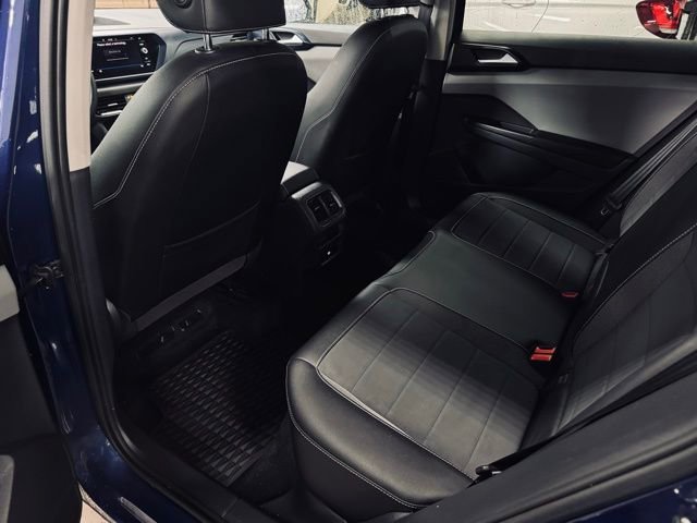 Used 2023 Volkswagen Taos SE w/ Panoramic Sunroof Package image 20