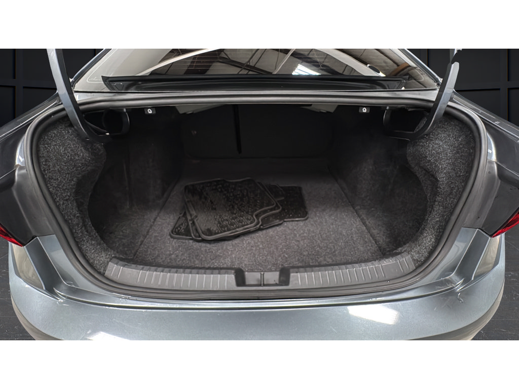 Used 2022 Volkswagen Jetta SE FWD image 26
