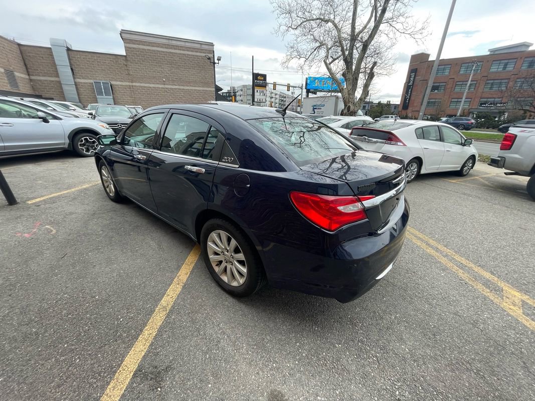 Used 2014 Chrysler 200 Limited image 6