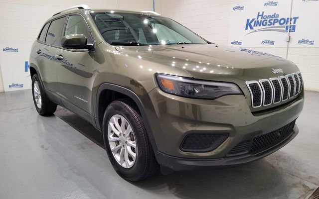 Used 2021 Jeep Cherokee Latitude AWD/4WD image 2