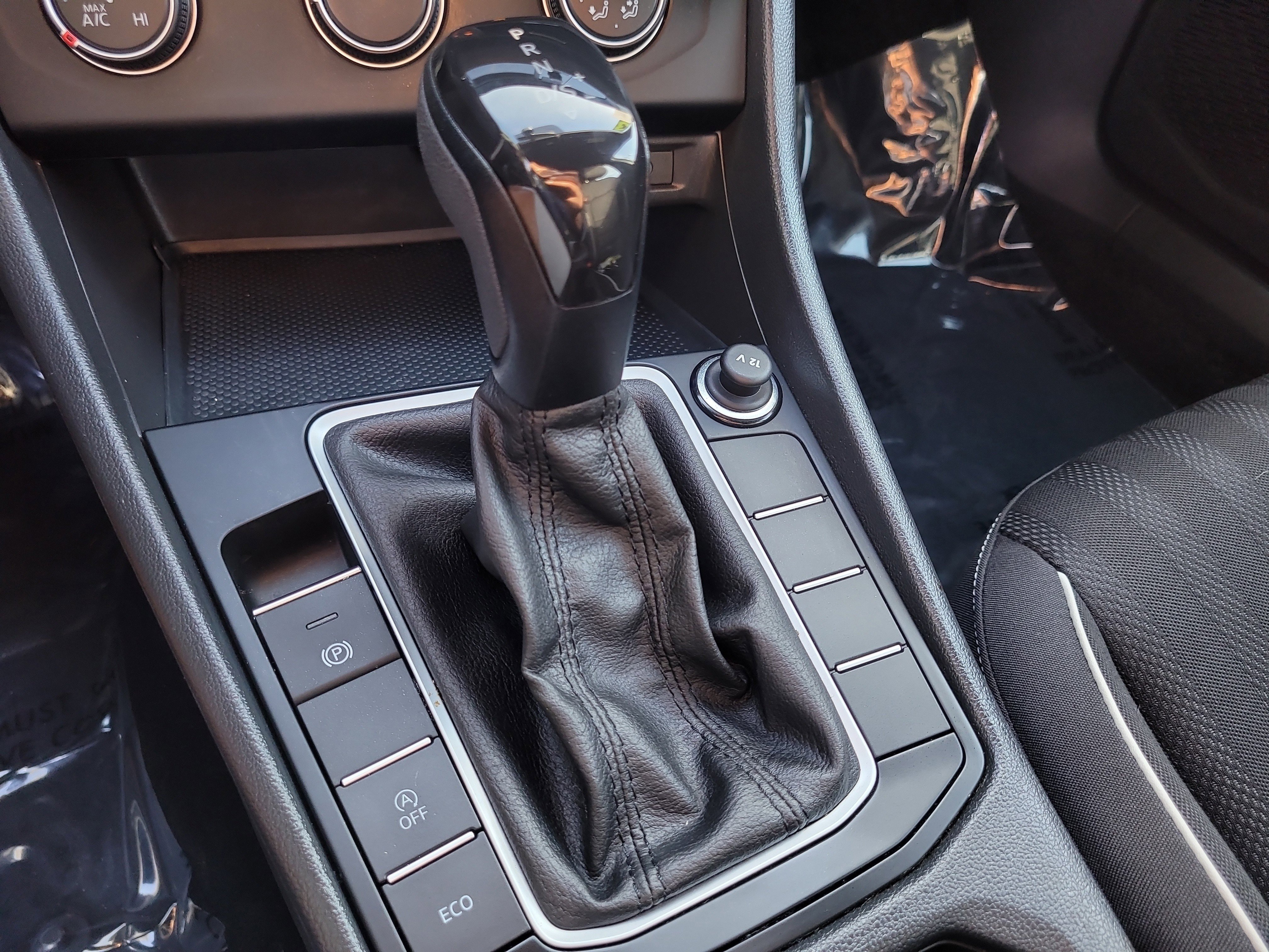 Used 2023 Volkswagen Jetta Sport image 24