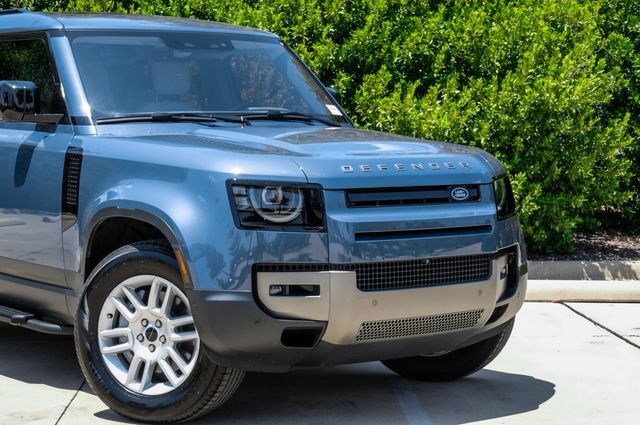 Used 2026 Land Rover Defender 110 S AWD/4WD image 9