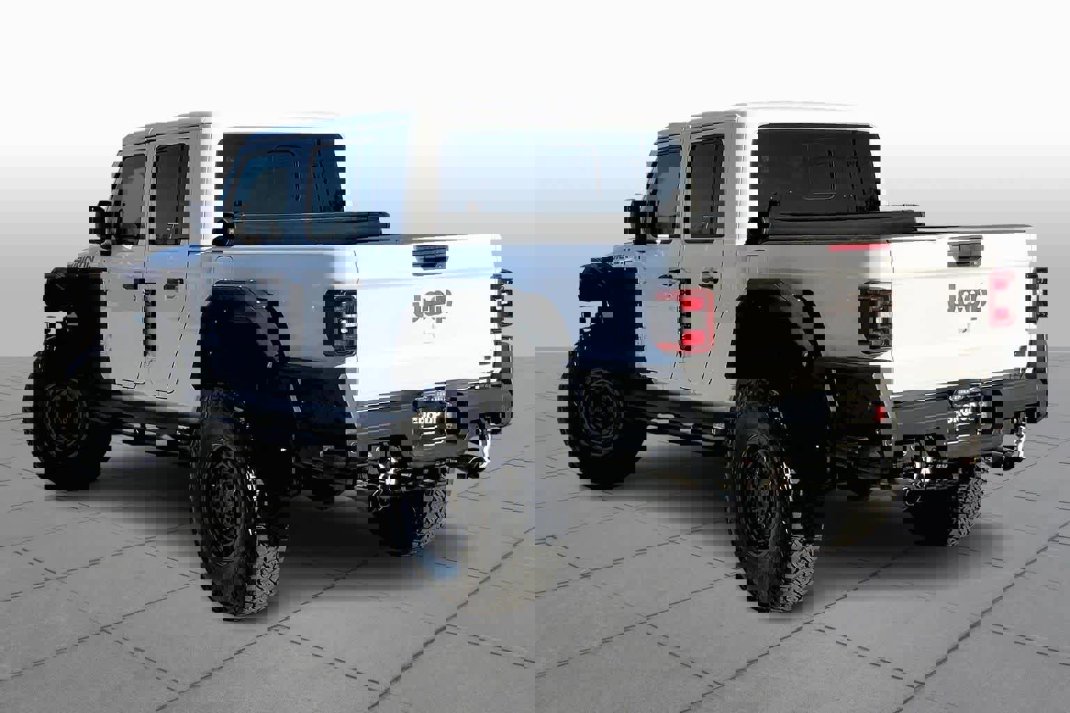 Used 2020 Jeep Gladiator Rubicon image 9