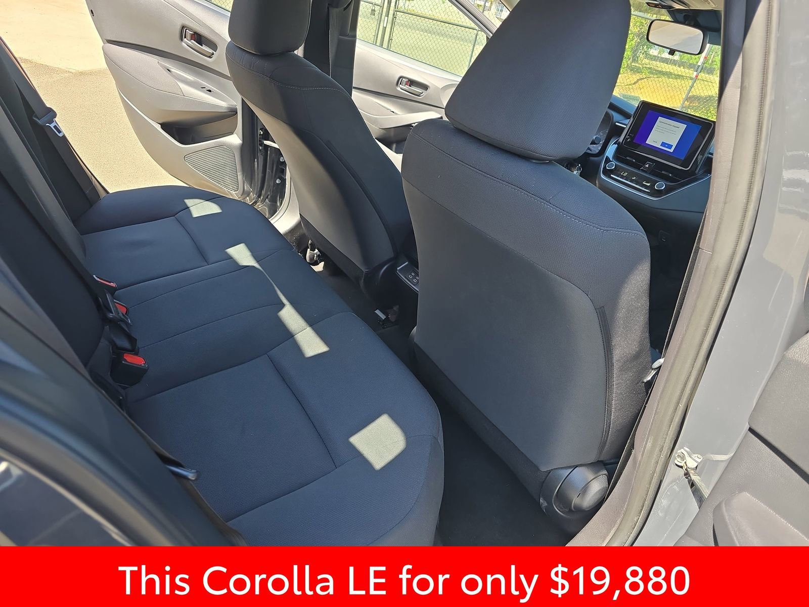 Used 2024 Toyota Corolla LE FWD image 17