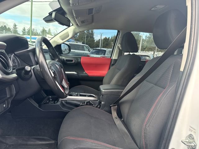 Used 2018 Toyota Tacoma SR5 image 33