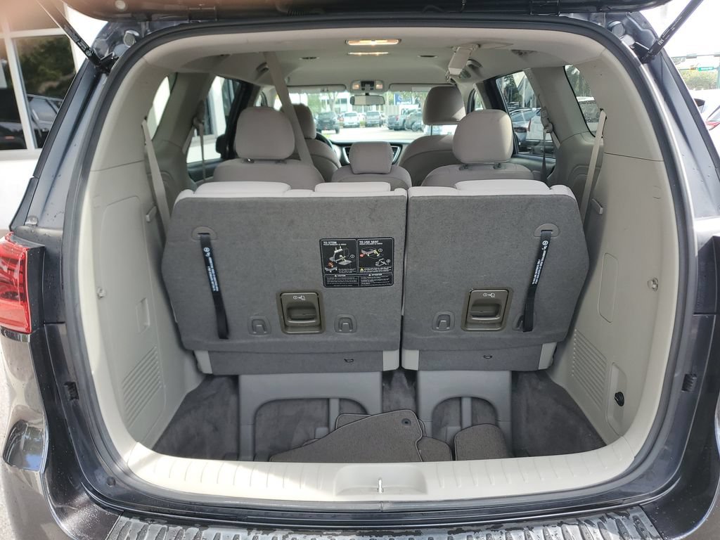 Used 2020 Kia Sedona LX FWD image 27
