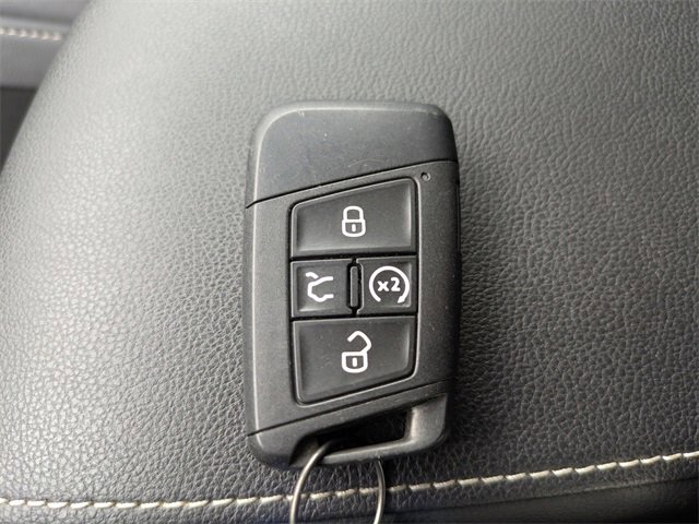 Certified 2023 Volkswagen Tiguan SE w/ Panoramic Sunroof Package image 33