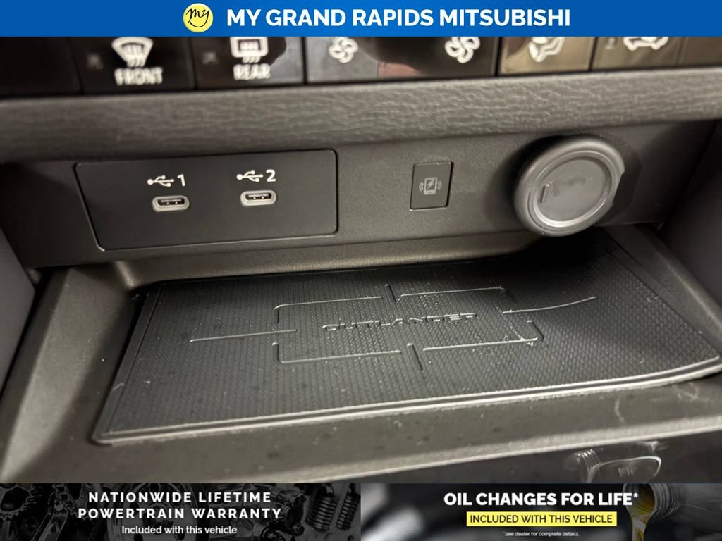 New 2026 Mitsubishi Outlander AWD image 21