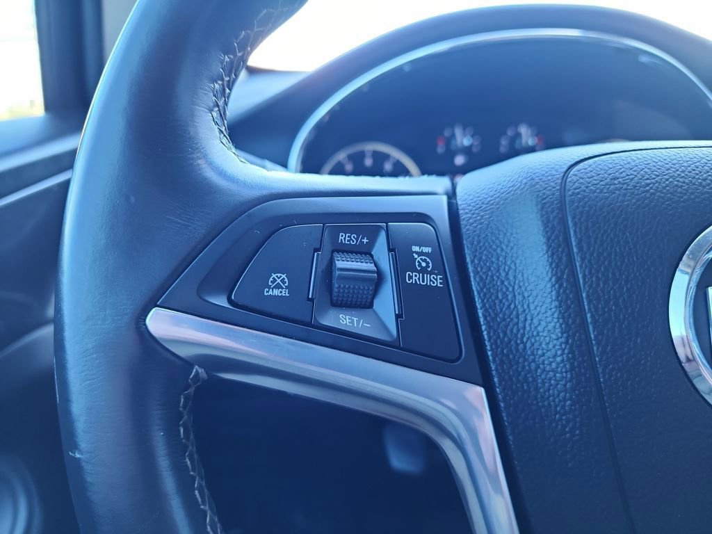 Used 2022 Buick Encore Preferred w/ Safety Package image 21