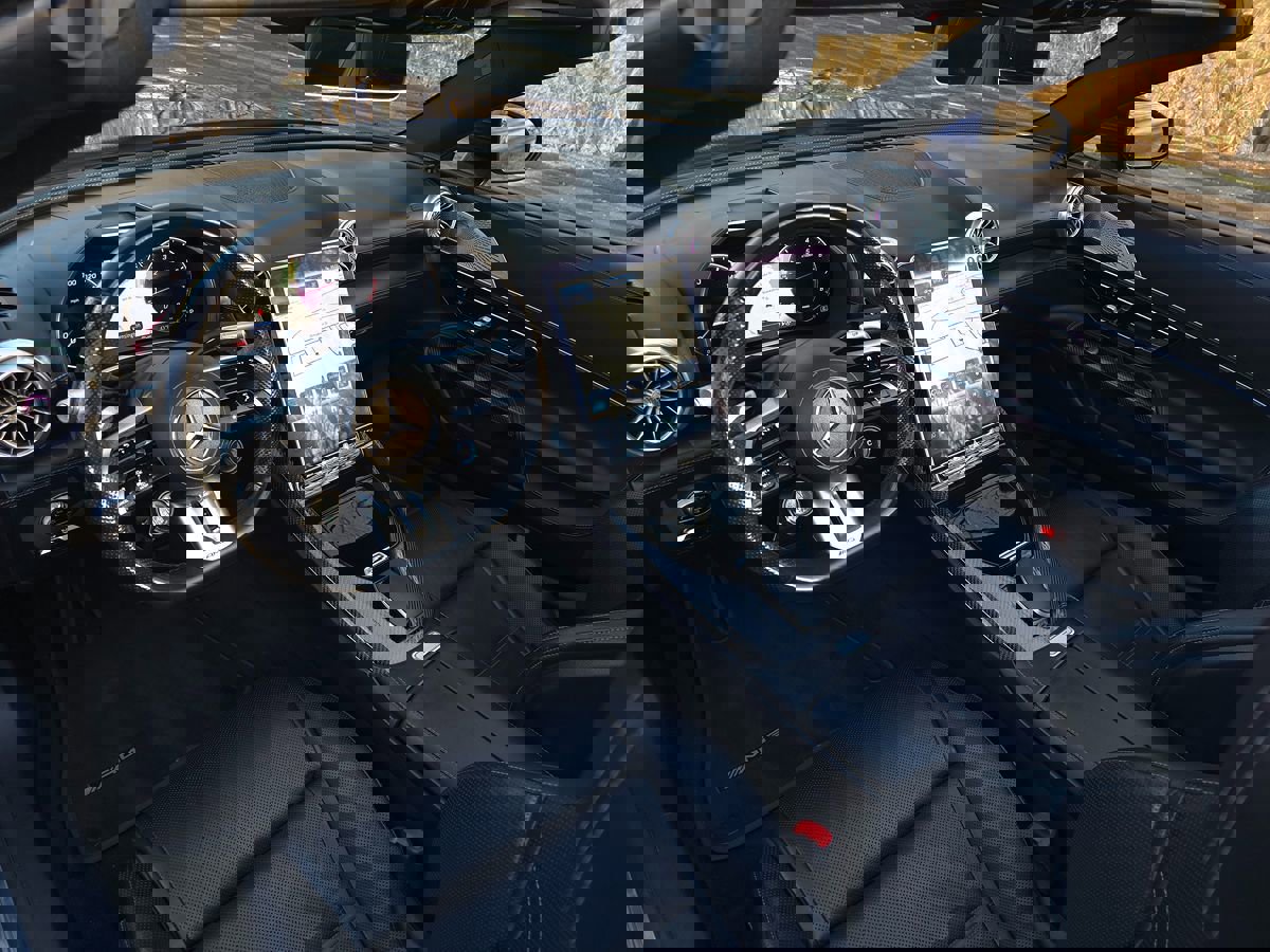 Used 2024 Mercedes-Benz SL 43 AMG image 2