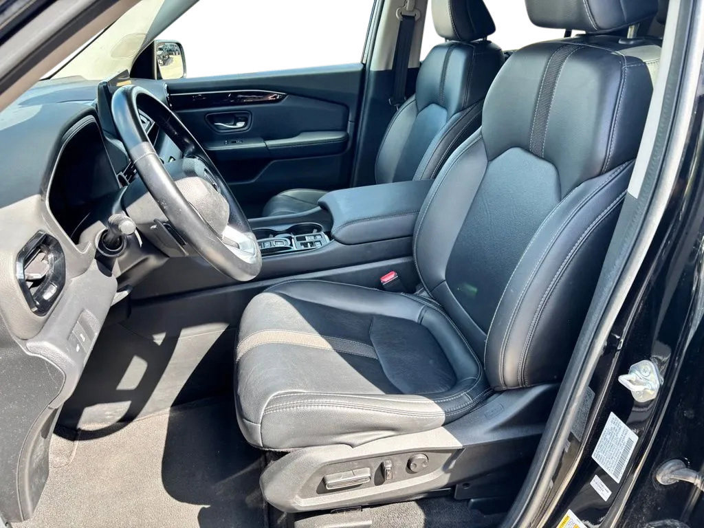 Used 2025 Honda Pilot EX-L image 20