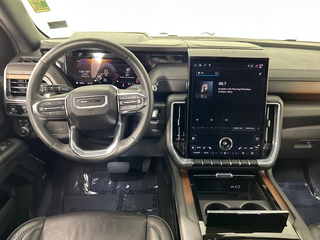 Used 2025 GMC Yukon Denali AWD/4WD image 19