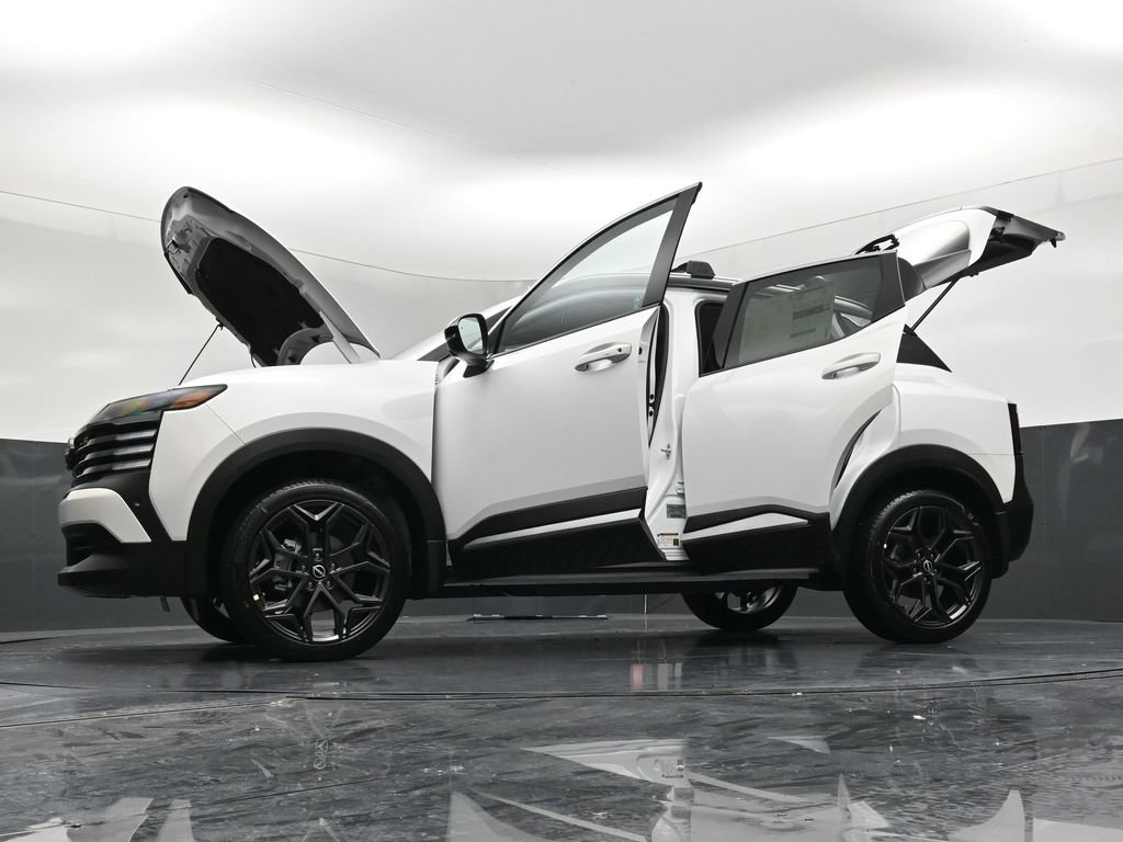 New 2026 Nissan Kicks SR AWD/4WD image 36