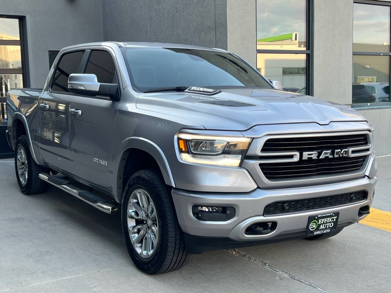 Used 2020 RAM 1500 Laramie w/ Sport Appearance Package AWD/4WD image 7