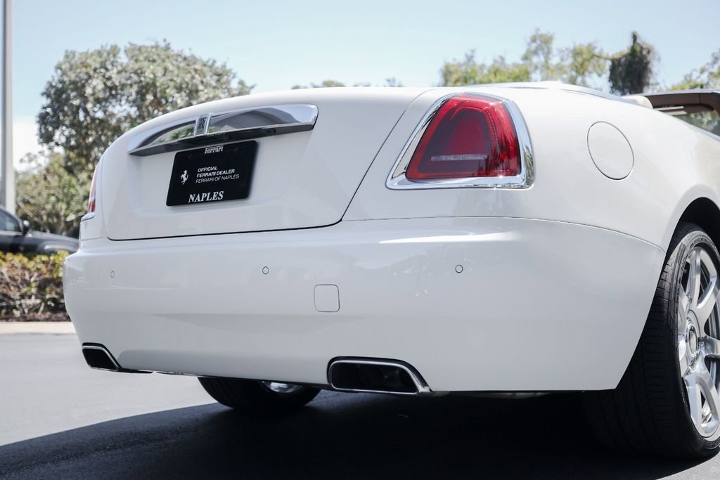 Used 2016 Rolls-Royce Dawn image 18